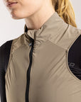 Women's Apex Lamina Gilet (Sand)
