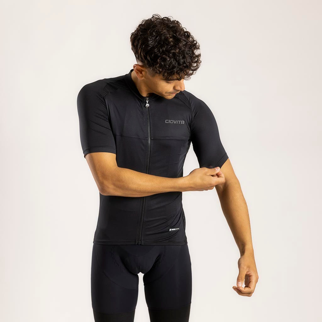 Men&#39;s Nucleo Sport Fit Jersey