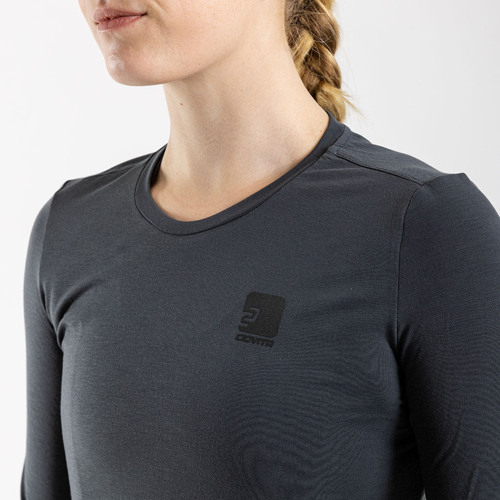 Women&#39;s Long Sleeve Merino T Shirt (Charcoal)