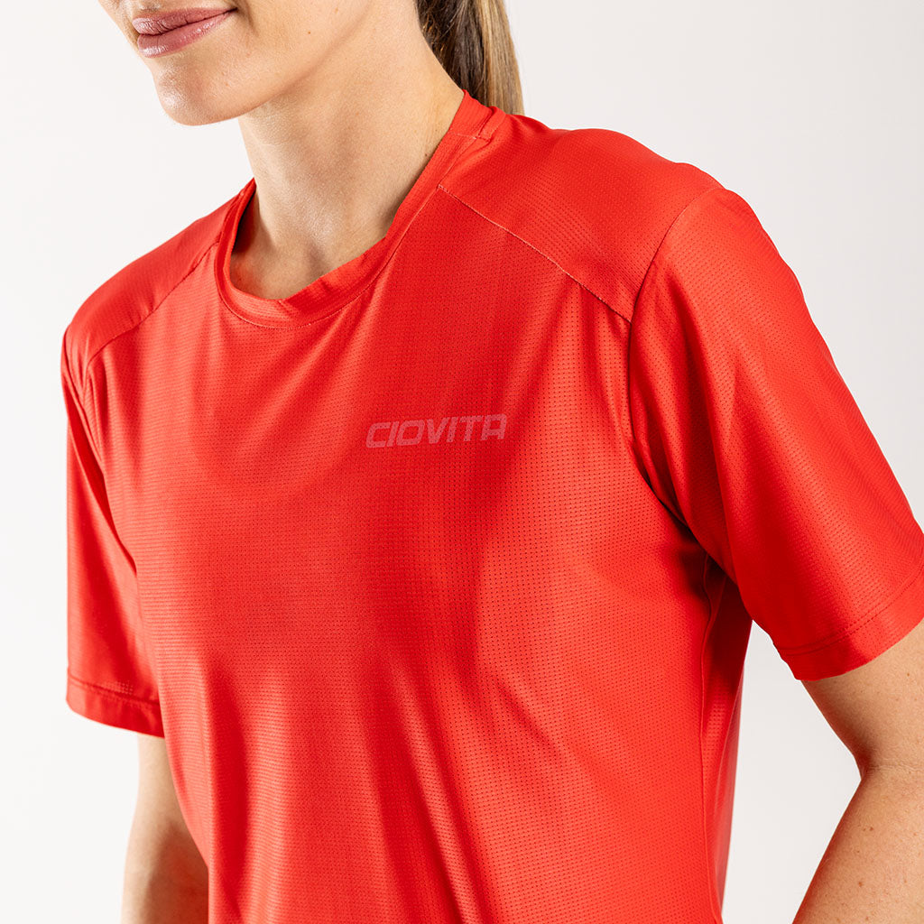 Women&#39;s Lightweight Short Sleeve Trail Tee (Poppy)