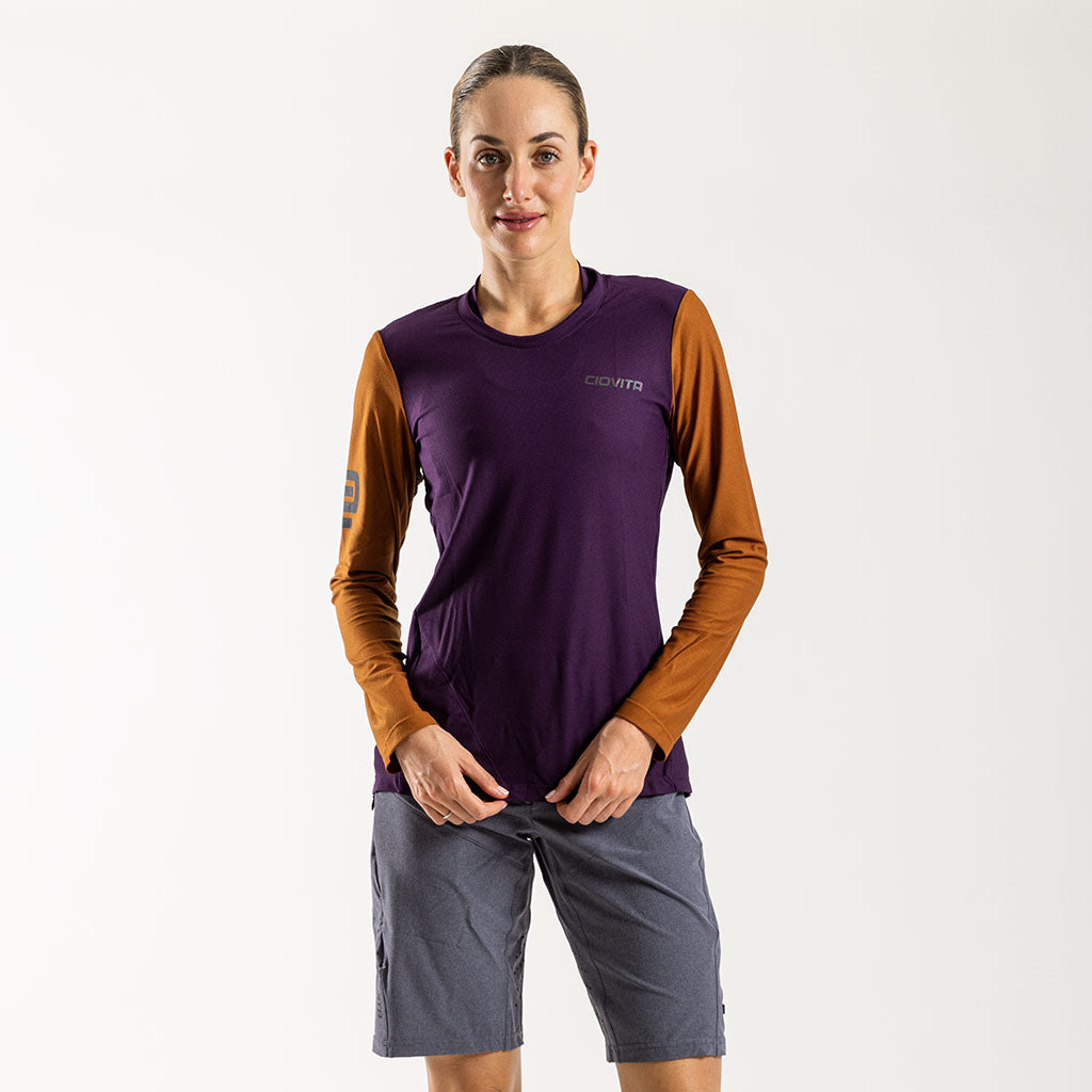 Women&#39;s AR Long Sleeve Trail Tee (Plum)